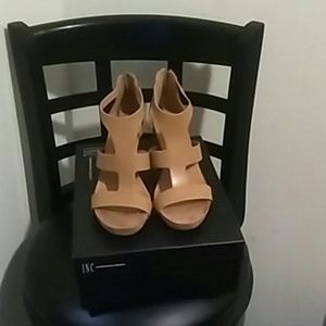 Tan Wedges